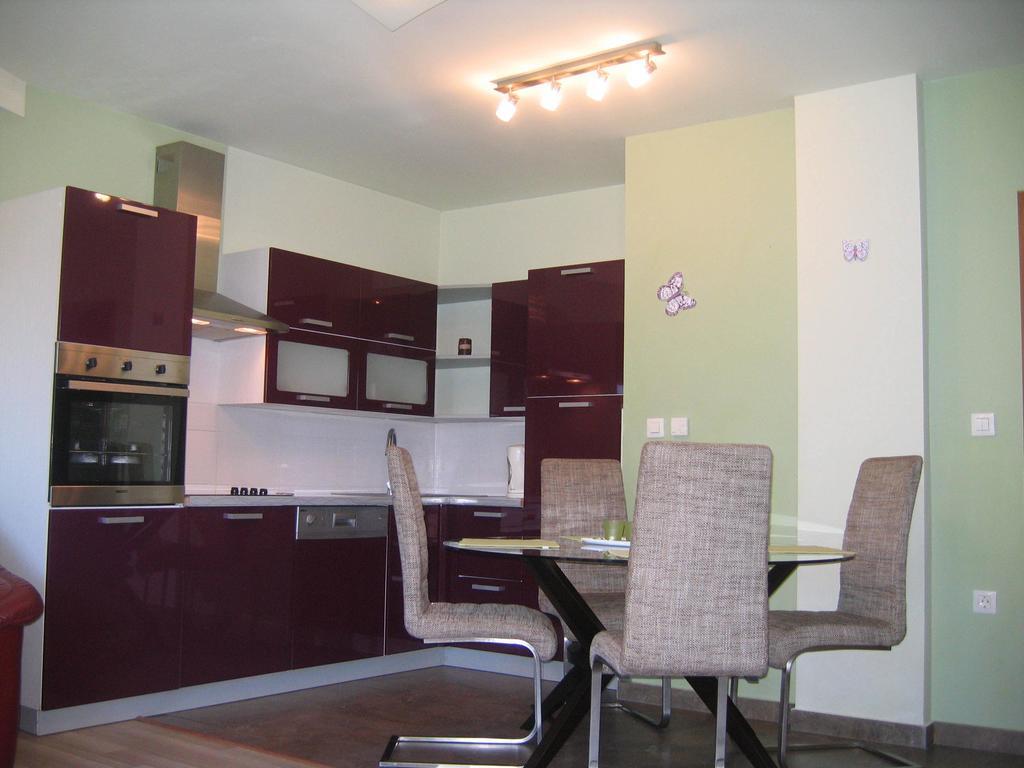 Apartment Cvjetna Rijeka Kamer foto